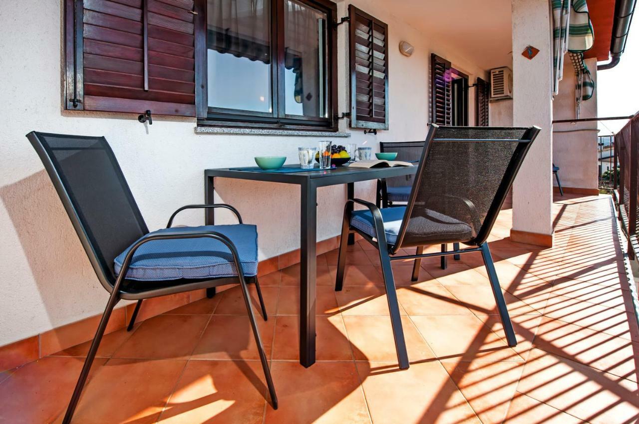 Apartment Bora Ровинь Экстерьер фото