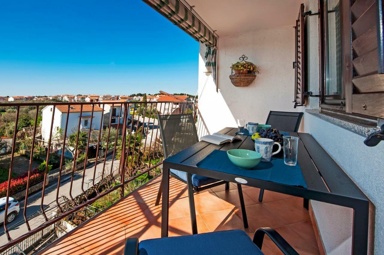 Apartment Bora Ровинь Экстерьер фото