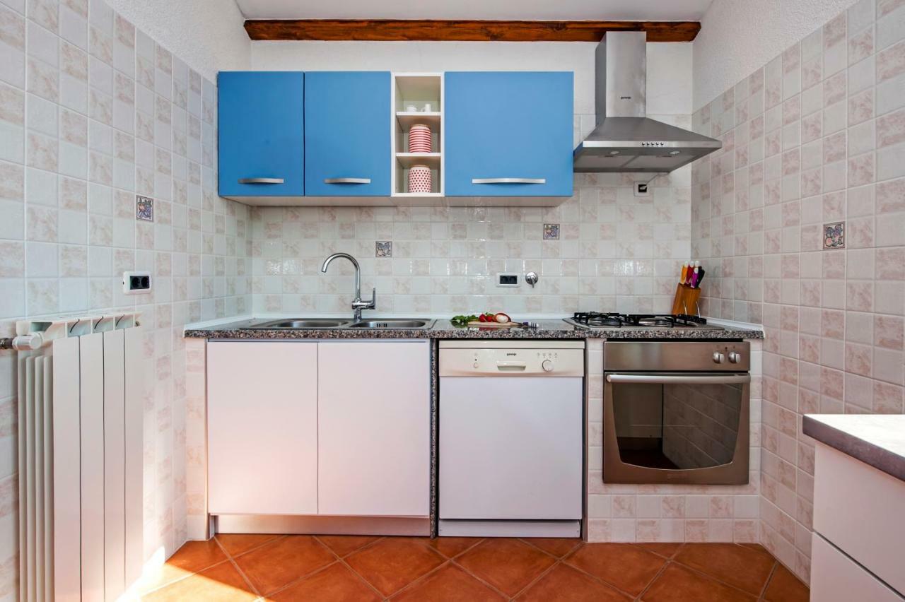 Apartment Bora Ровинь Экстерьер фото